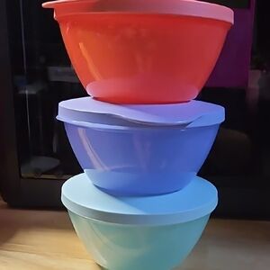 Tuppware Impressions Mini Bowls 3 Pink, Purple And Blue